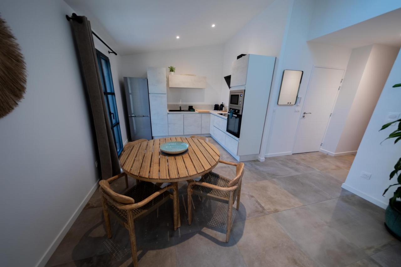 La Maison Du Port Apt Marsa Марсилан Екстериор снимка